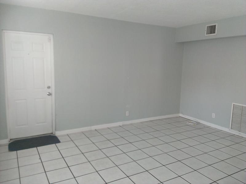 Front entrance - 1225 SW 4th Ct