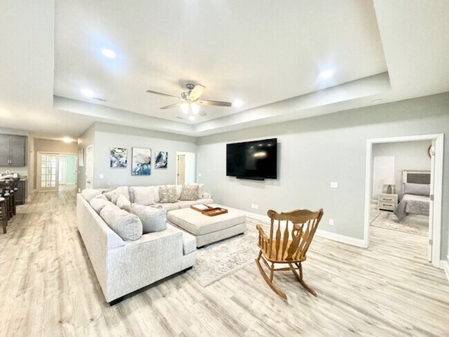 Building Photo - 14278 St. Hwy 20 Niceville FL 32578