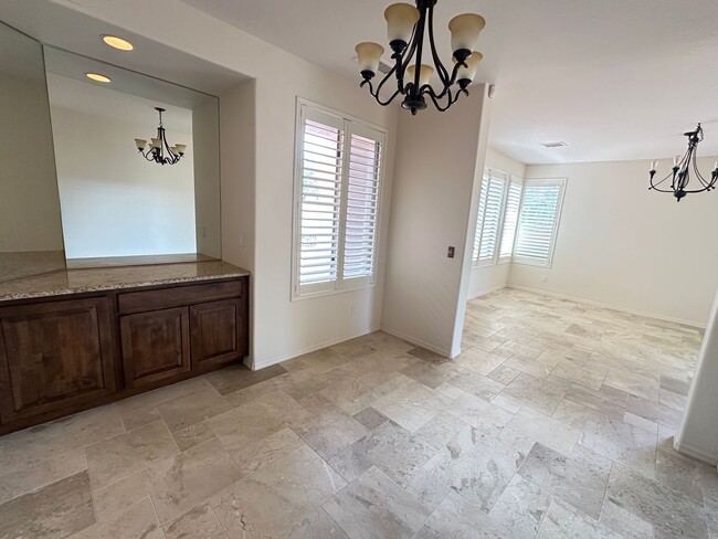 Building Photo - HOUSE - RED ROCK VIEWS - MOVE IN SPECIAL!
