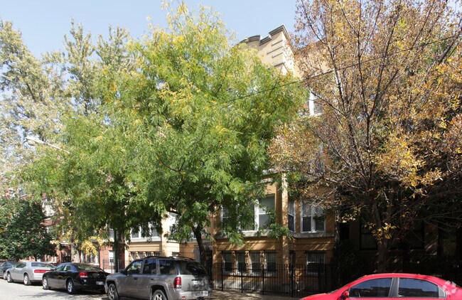 Building Photo - 4737-4739 S Ingleside Ave