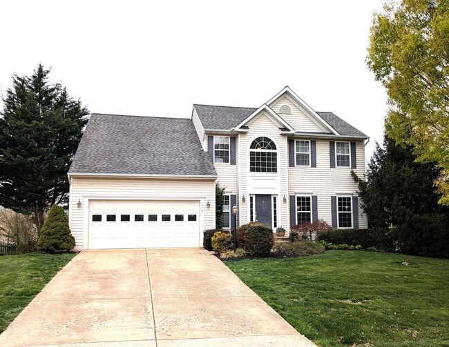 Primary Photo - 1072 Virginia Ave