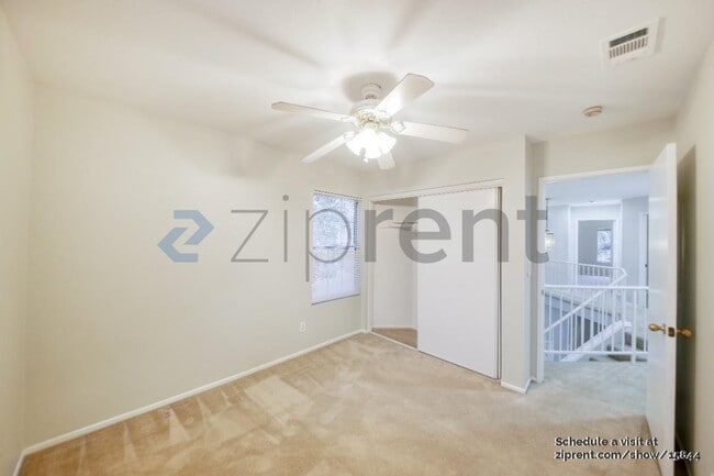 Building Photo - 7855 Green Crest Ct