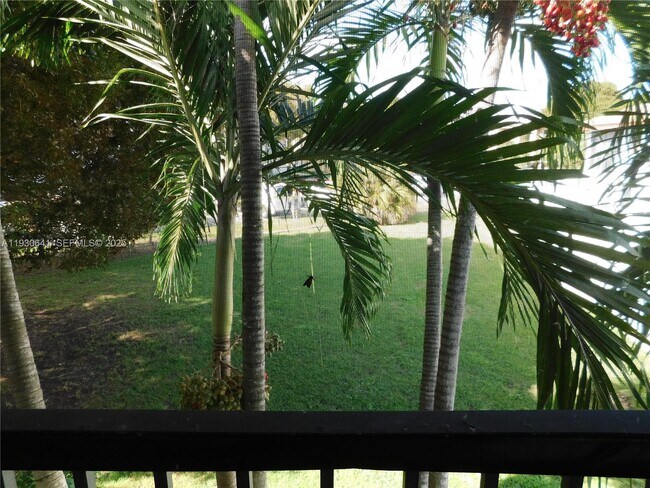 Building Photo - 9688 SW 138th Ave