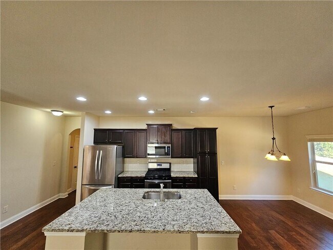 Building Photo - 2792 Misty Ivy Dr