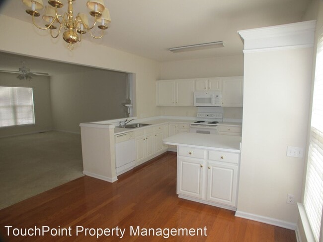 Building Photo - 2 br, 4 bath House - 5431 Dockery Drive
