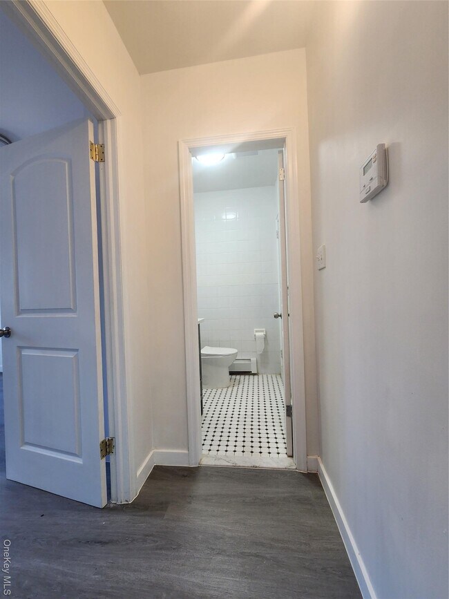 Building Photo - 61-21 159th St