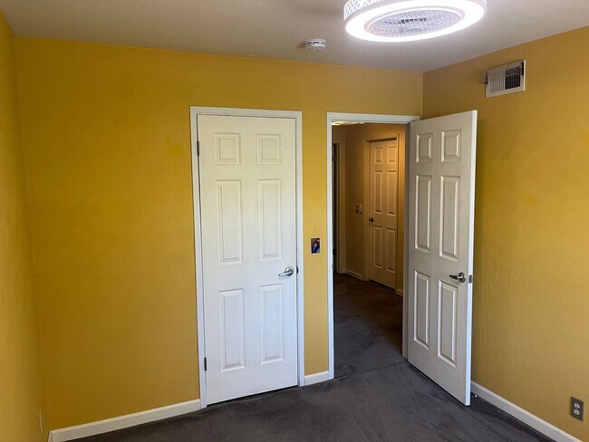 Building Photo - Beautiful East Foothills San Jose Home with Spacious Layout, Large Lot & Prime Location!