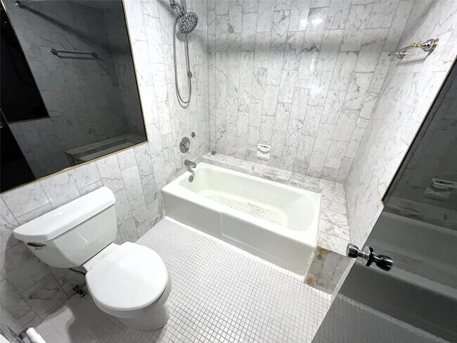 Building Photo - 3500 Galt Ocean Dr