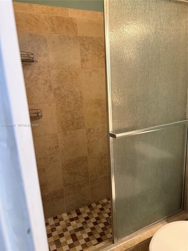 Building Photo - 3212 NE 10th St