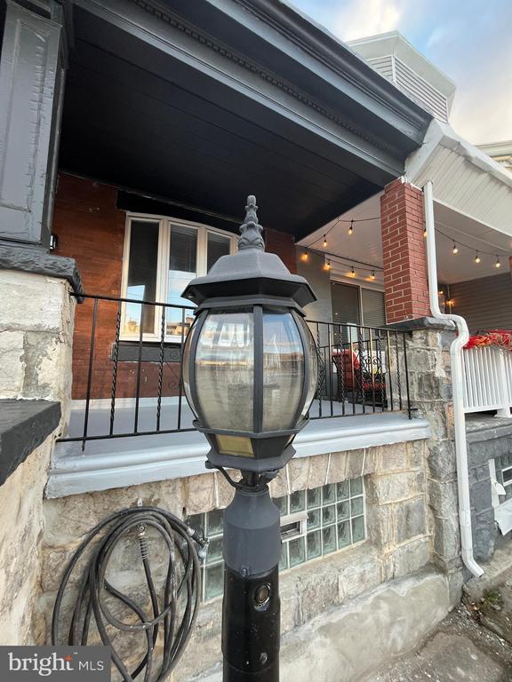 Building Photo - 5712 Cedar Ave