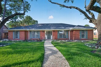Building Photo - 3910 Chile Dr