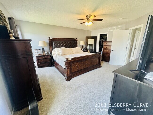 Building Photo - 2161 Elsberry Curv