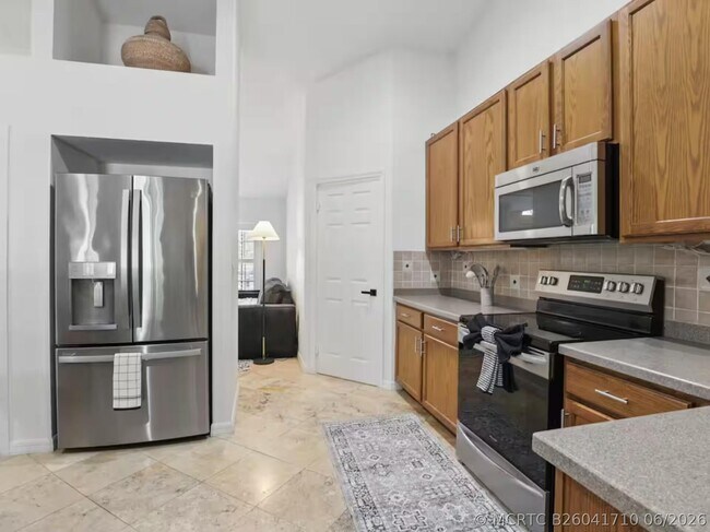 Building Photo - 2473 SE Sidonia St