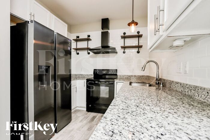 Building Photo - 1014 Glengarry Dr