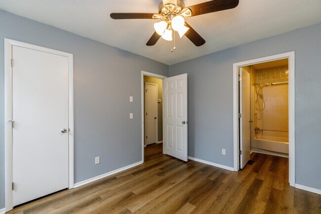 Building Photo - 1009 Springview Trail