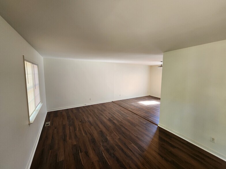 Building Photo - 12313 Beaver Hollow Ct
