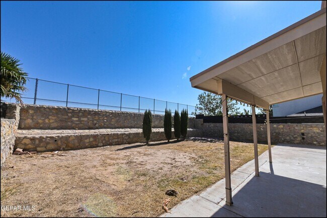 Building Photo - 452 Emerald Pass Ave