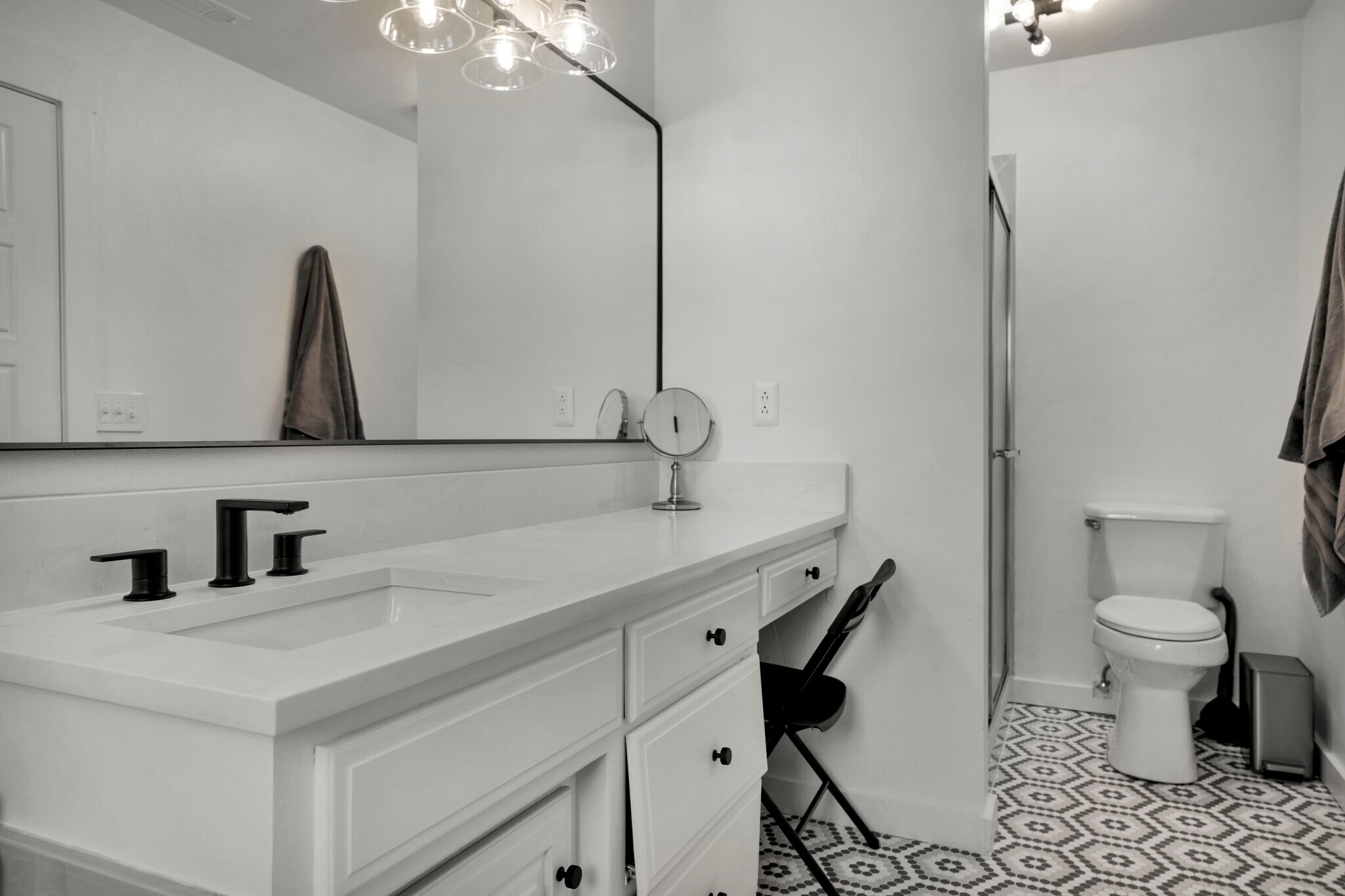 Building Photo - 1703 Willard St