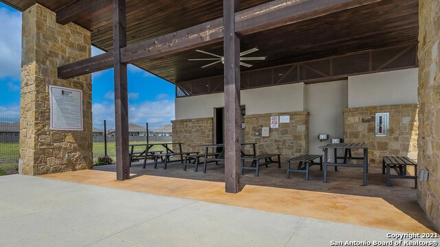 Building Photo - 533 Moonvine Way