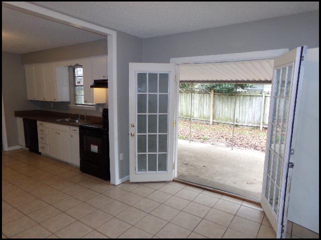 Building Photo - 9200 Tedburn Cir