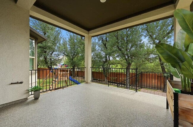 Building Photo - 15909 Villa Frontera Dr