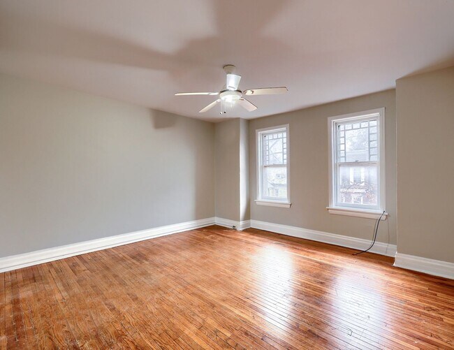 Building Photo - 203 Hamilton St