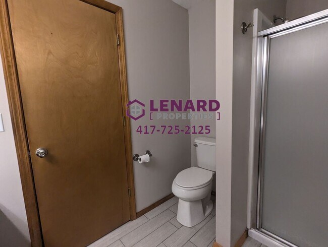 Building Photo - Spacious 3 Bedroom Home!