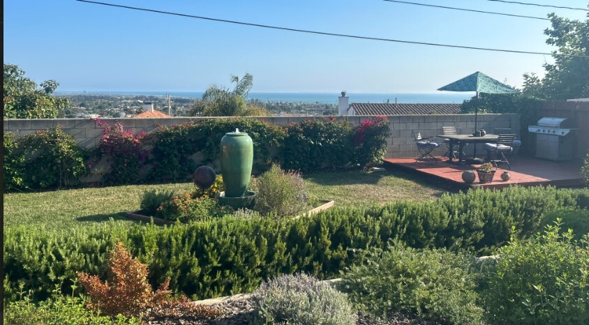 Building Photo - 2180 Foster Ave