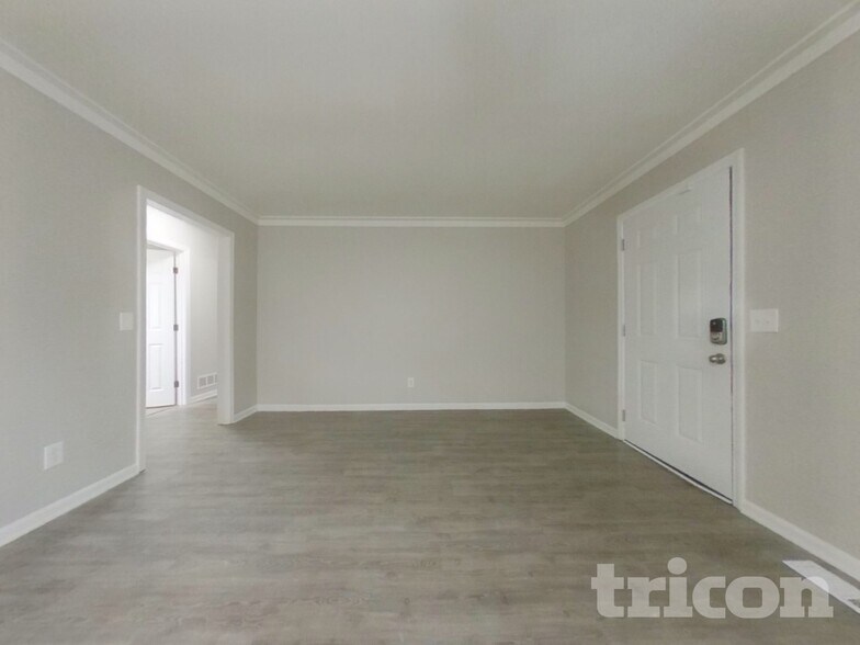 Building Photo - 237 Trinity Three Rd