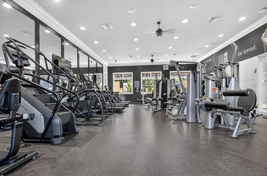 Building Photo - 10840 Scripps Ranch Blvd