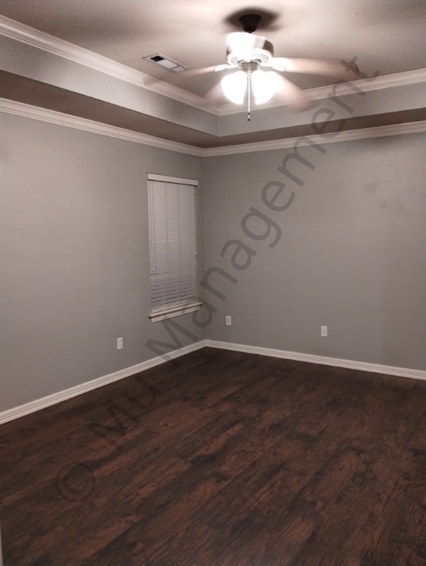 Building Photo - 1850 N Cannondale Dr