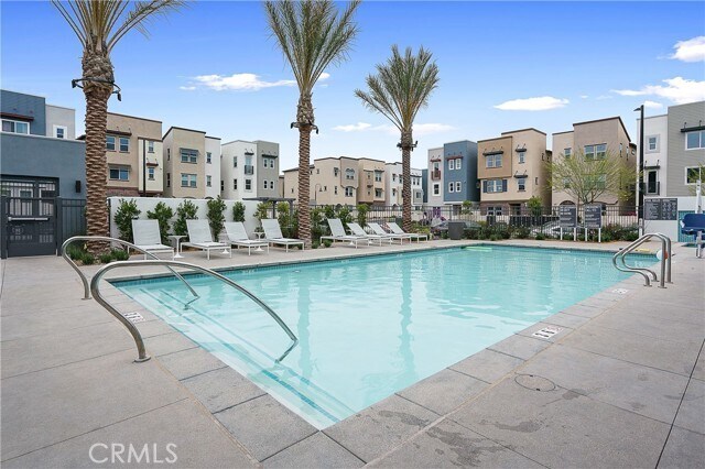 Building Photo - 624 Daniel Freeman Cir