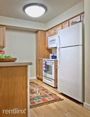 Building Photo - 13626 W Baldcypress St