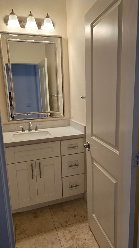 Building Photo - 5013 Clematis Ct