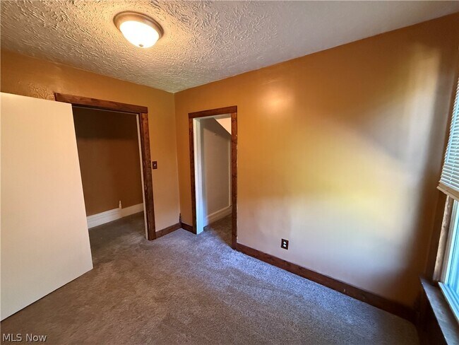 Building Photo - 1076 Ackley St