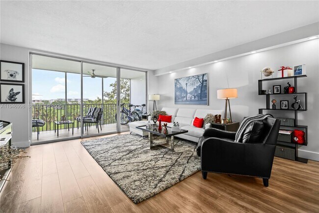 Building Photo - 2661 S Course Dr