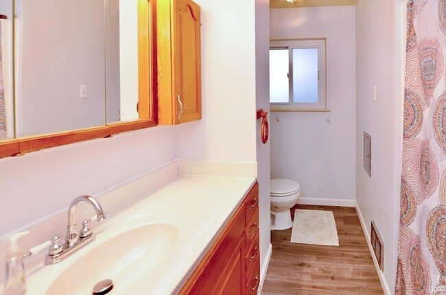Building Photo - 8807 Tavistock Dr