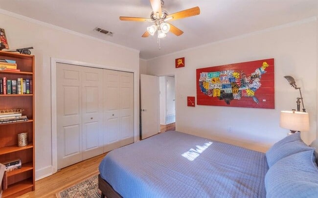 Building Photo - 1503 Newton St