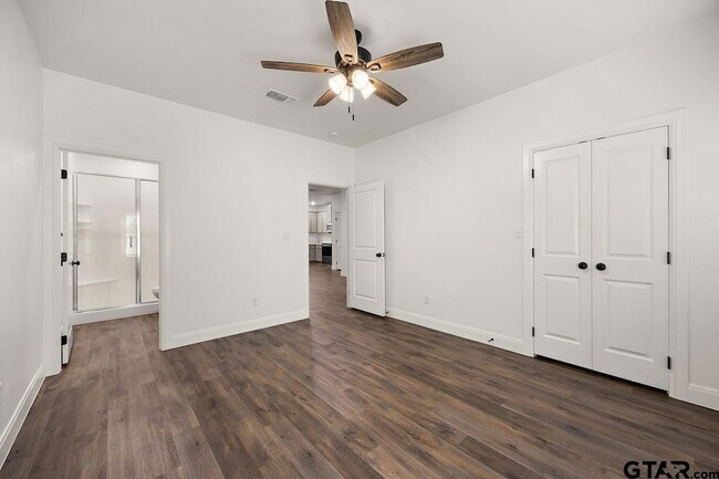 Building Photo - 18754 County Rd 437