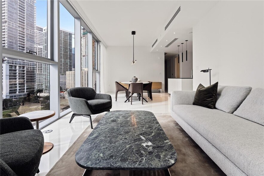 Building Photo - 300 S Biscayne Blvd
