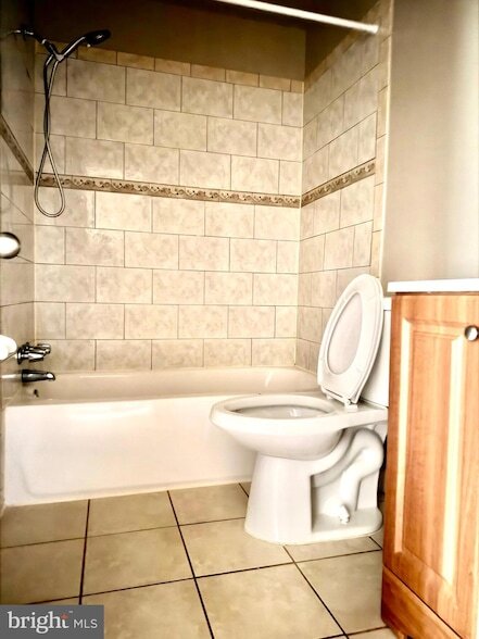 Building Photo - 9282 Adelphi Rd