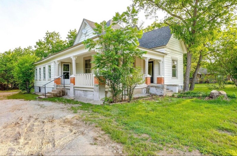 Building Photo - 715 SW 10th St