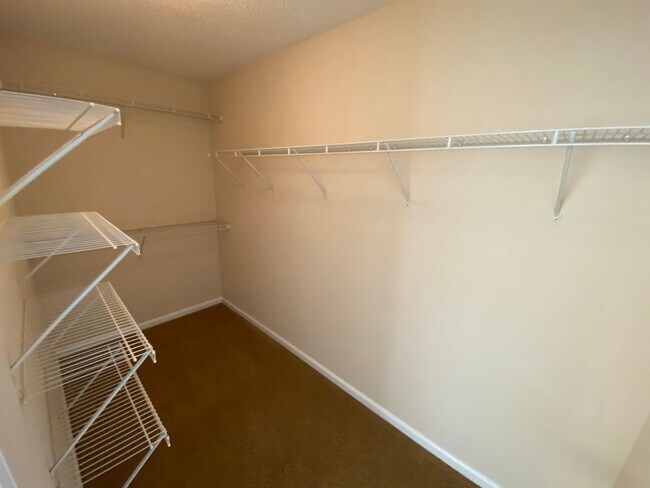 Building Photo - BRIDGEWATER HOME! PRE-LEASING FOR AUGUST 2026!