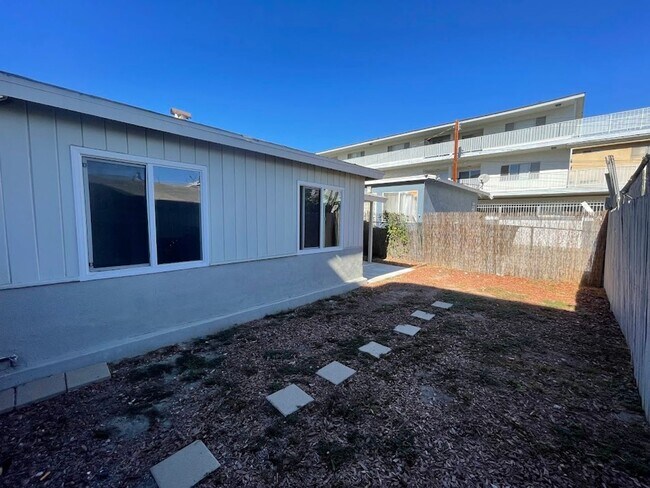 Building Photo - YUKON 13717-13719