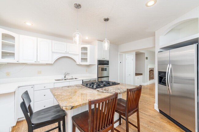 Building Photo - 3418 O'Donnell St