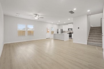 Building Photo - 7906 Alset Dr