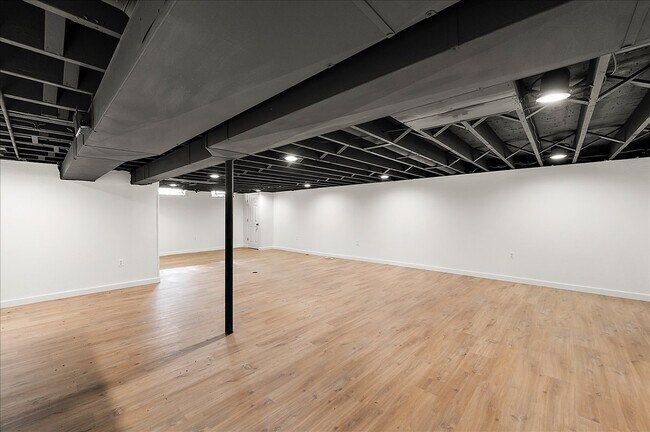 Building Photo - 11489 Anna Lisa Dr