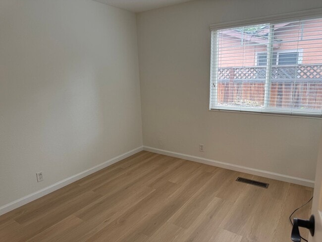 Building Photo - Spacious Corner Lot Home with Upgraded Fea...