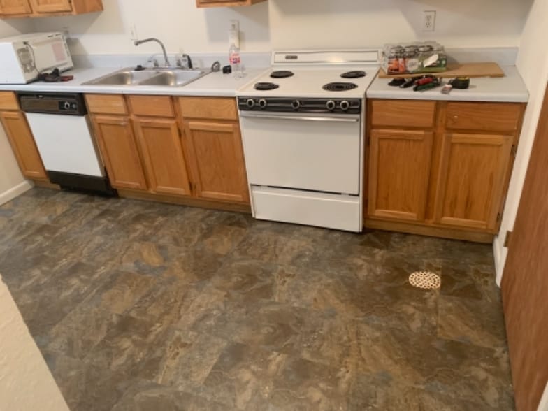 Building Photo - 1240 Southridge Dr