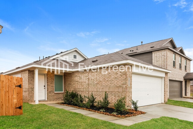 Building Photo - 19747 US-59